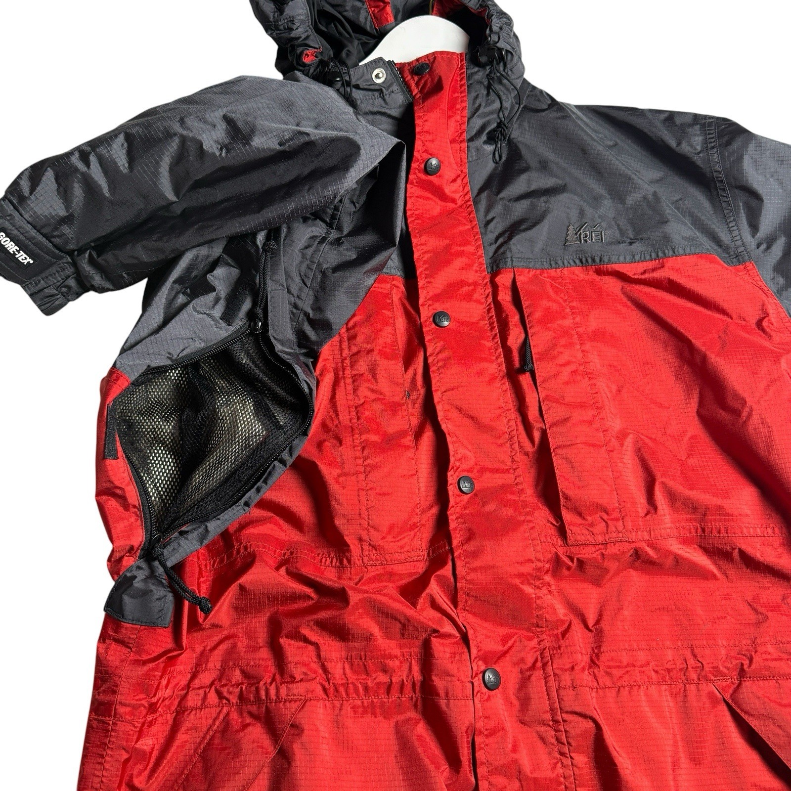 VTG REI Jacket Gore-Tex Red Full Zip Softshell Rain Coat Ski Colorblock Parka