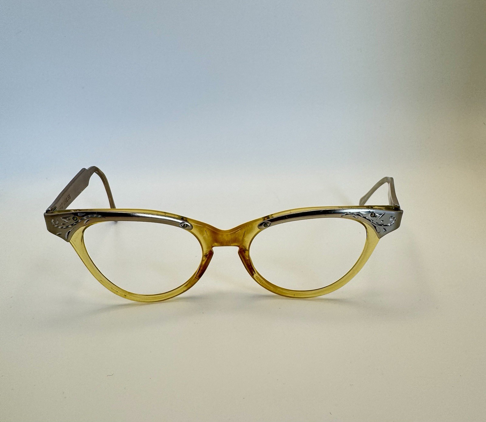 Vintage SRO Eyeglasses Frame No Lenses Lucite N Metal Etching Cat Eye 1950s