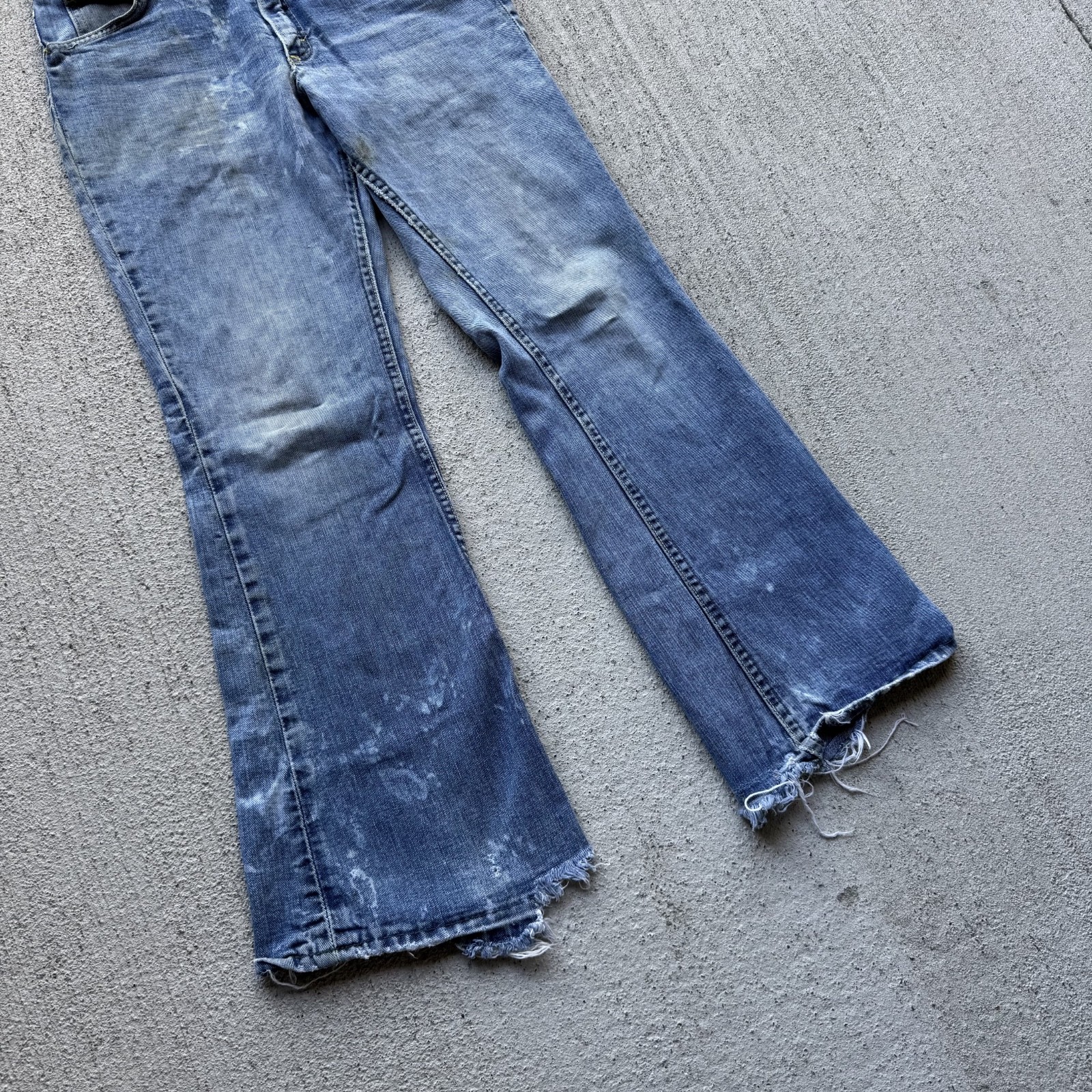 1960s/70s Distressed Lee Leens Flare Jeans 30×29