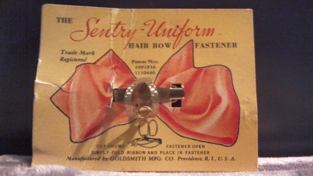 VINTAGE SENTRY UNIFORM HAIR BOW FASTENER – GOLDSMITH – PROVIDENCE RHODE ISLAND