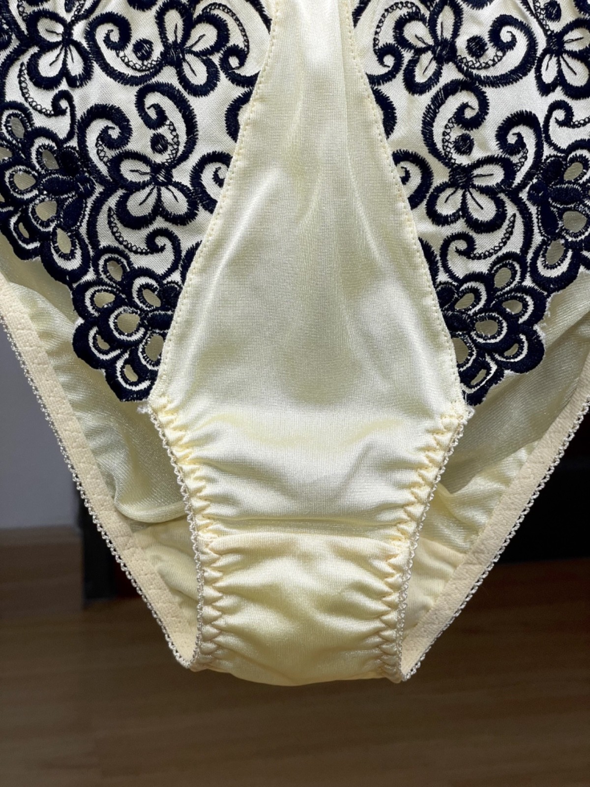 Vintage Light Yellow Nylon Panty Slippery High Leg Briefs Black Lace Bikini Sz.5
