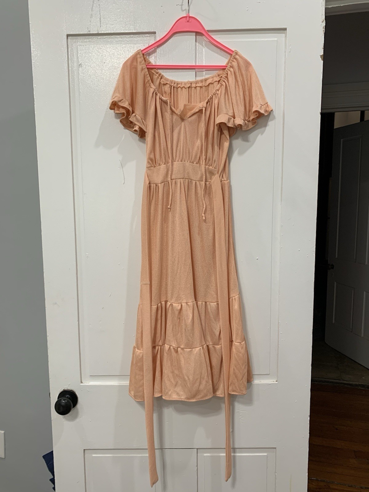 Vintage 70s Flowy Ruffled Peach dress S