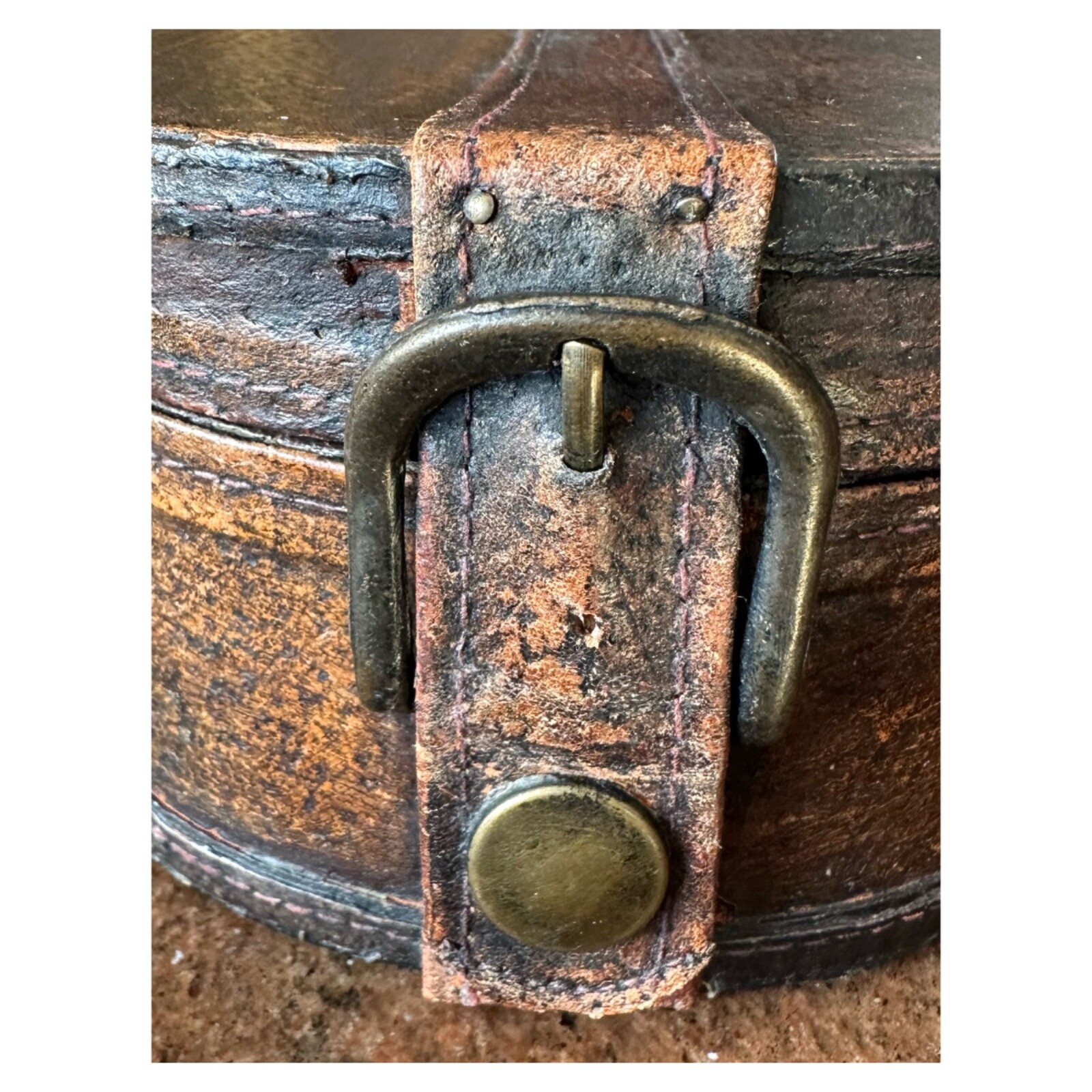 Vintage Antique Bent Wood Leather Covered Collar Box Felt Lined Leather Strap