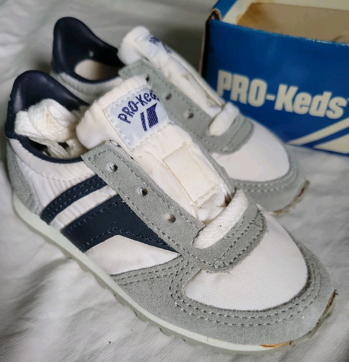 New PRO Keds Childs Fleet Foot Vintage Dead Stock Sneakers Size 7.5 NWB Grey