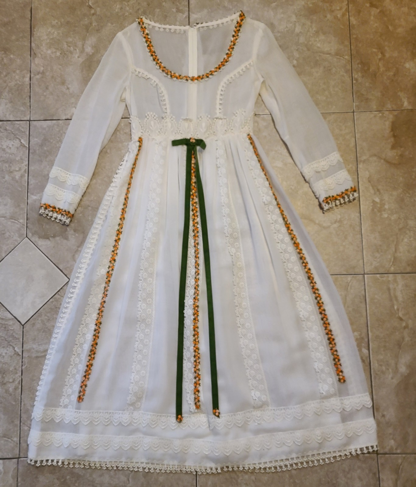 Vintage ELOISE CURTIS Sheer Cotton Prarie Wedding Dress Ivory Macrame Roses S
