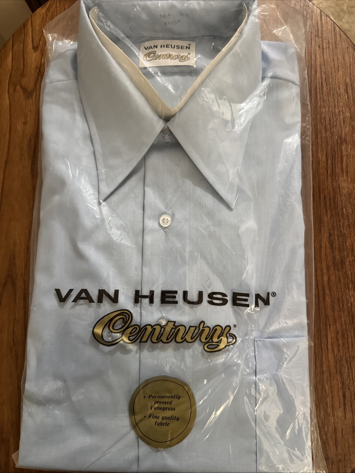 vintage Van Heusen Century Dress Shirt Blue Men’s 16.5, 35 Baron Long Sleeve NEW