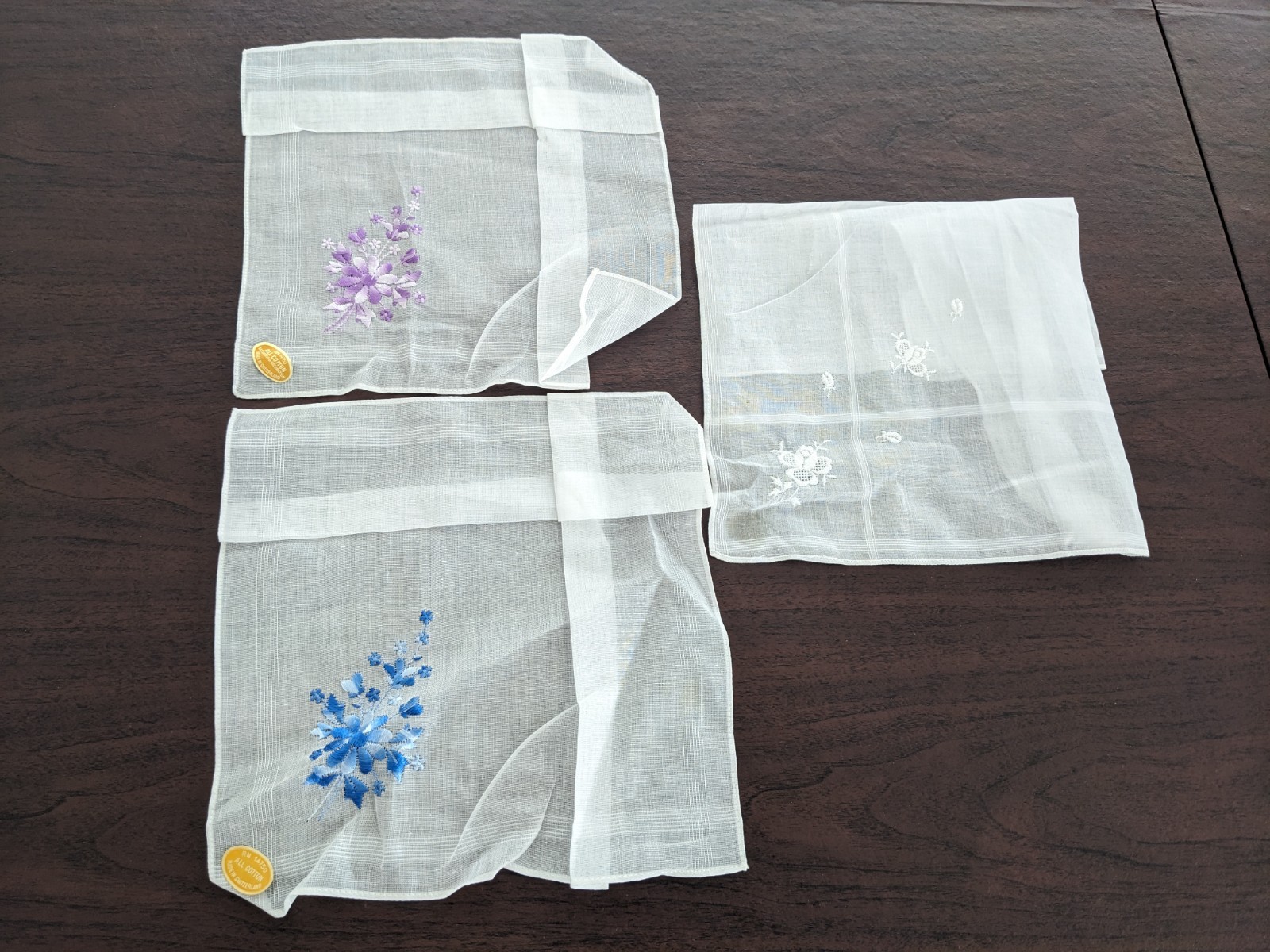 Vintage Swiss Made Embroidered Cotton Handkerchiefs Lot of 3 NWT RN14750 Floral