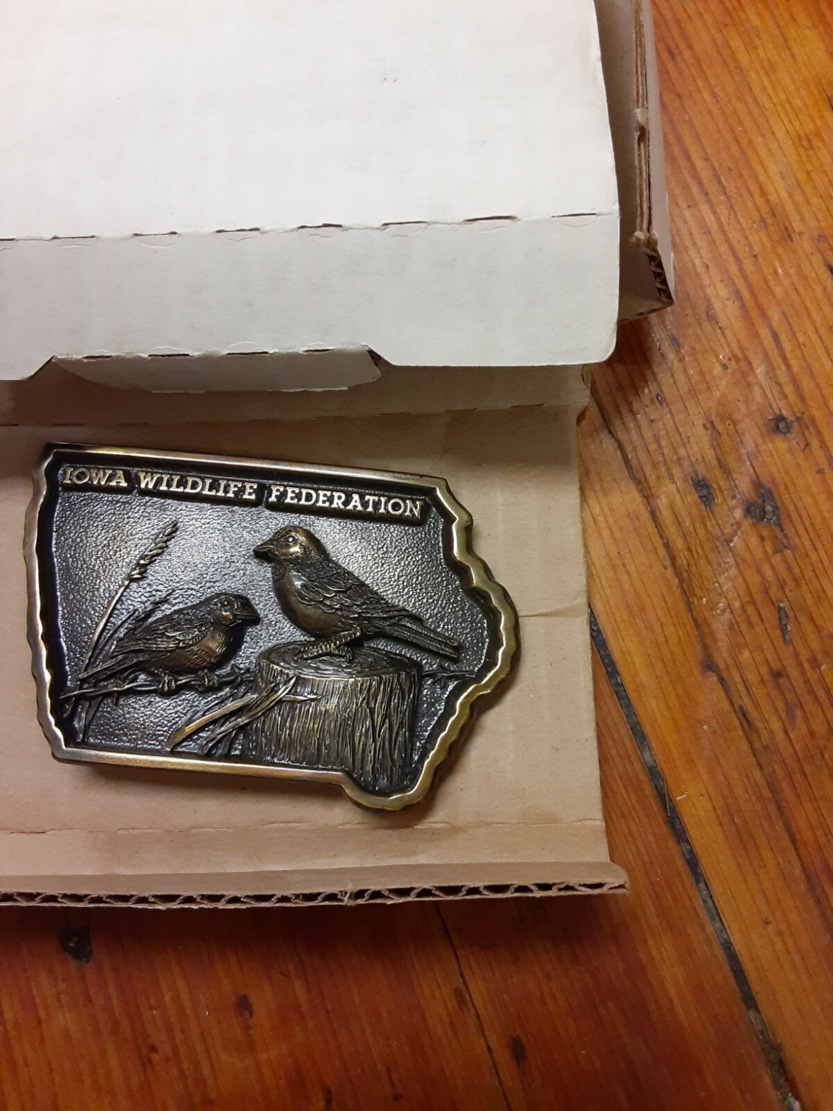 *NOS* NIB VINTAGE 1988 IOWA WILDLIFE FEDERATION BELT BUCKLE GOLDFINCH BIRD