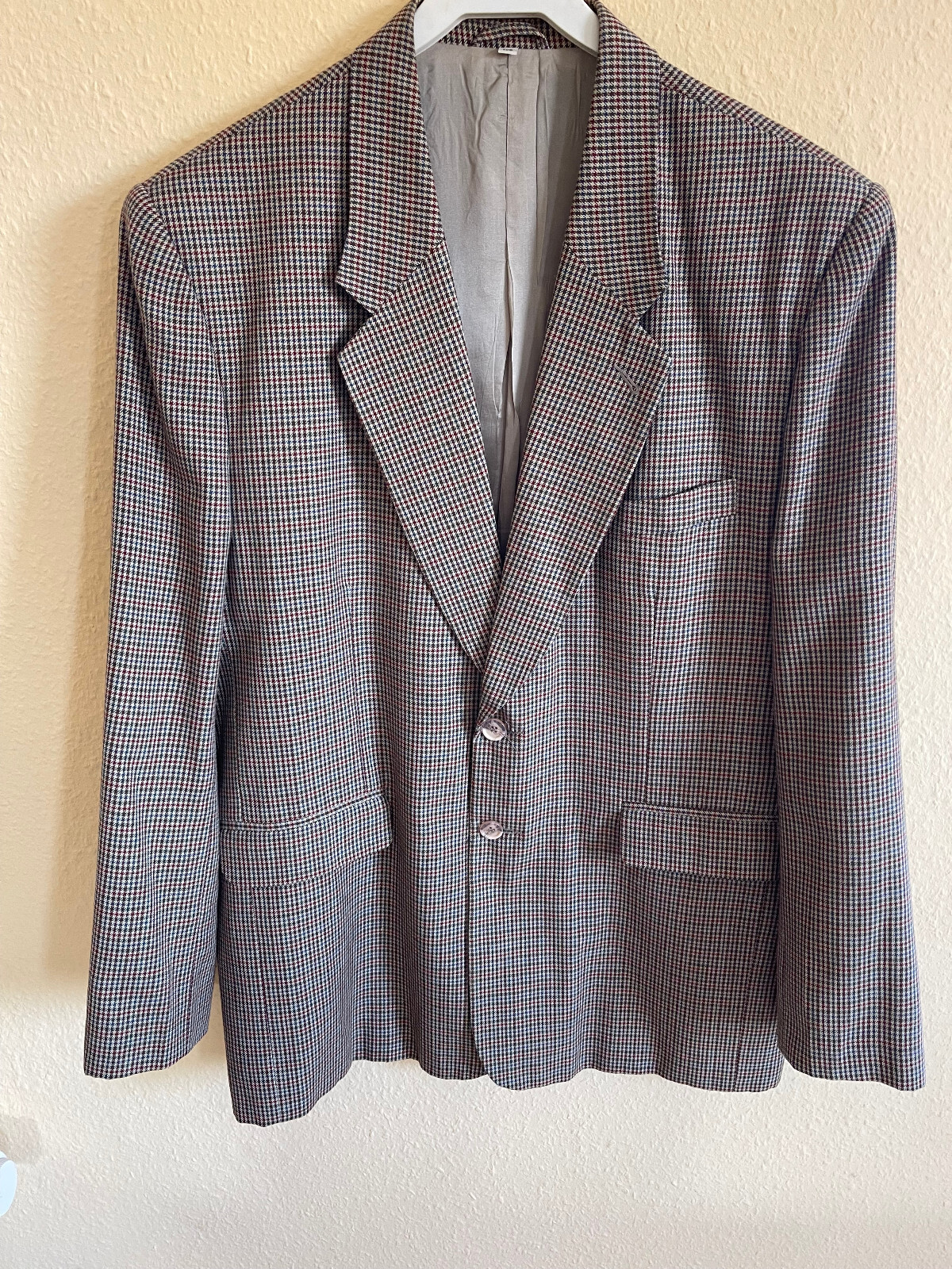 brown and beige checked jacket, size 106,