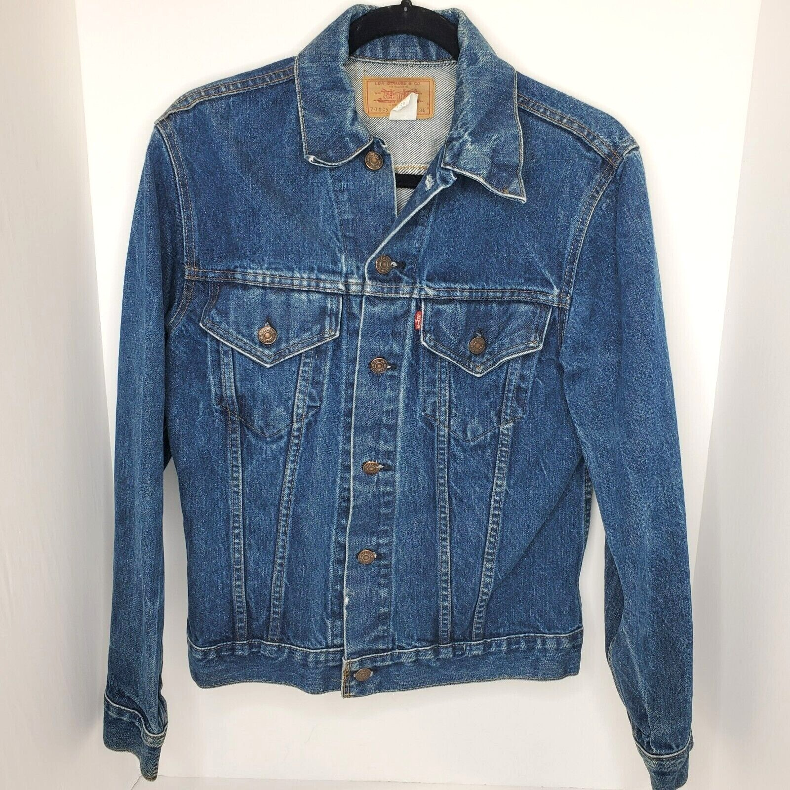 LEVI’S Vintage 70s Blue Denim Jean Jacket-Sz 36 Made in the USA-70505-0217