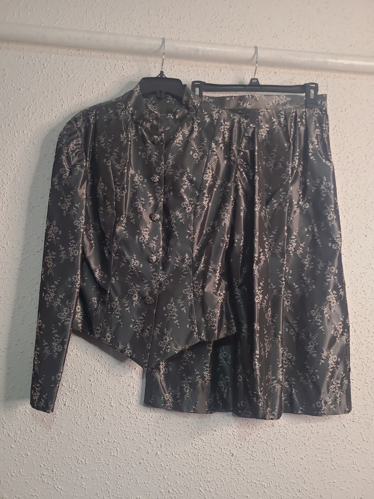 Vintage 80s Floral Brocade Satin 2 Piece Formal Suit 8 Skirt Jacket Set Custom