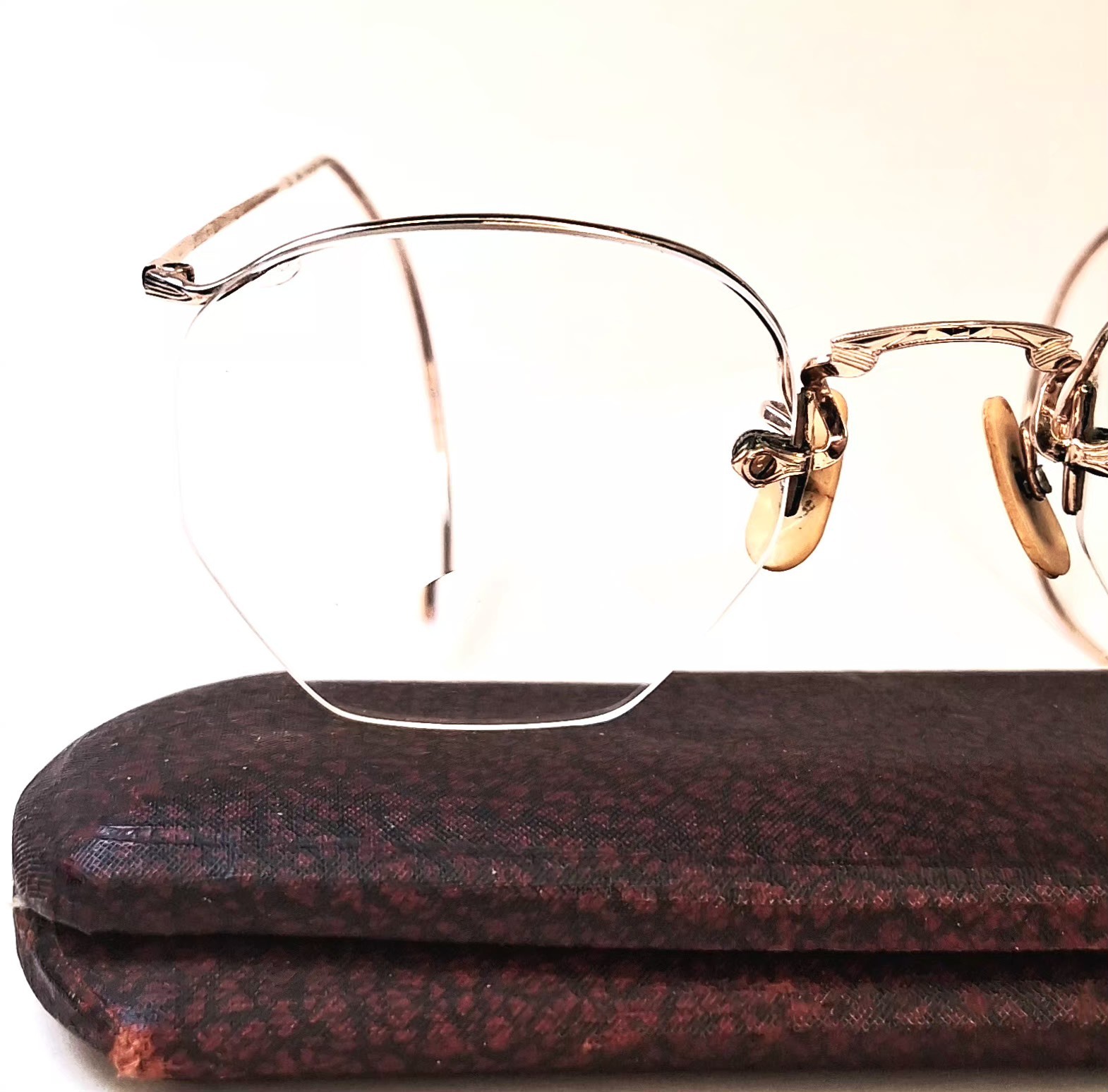 Vtg American Optical 12K Gold Filled Eye Glasses Semi-Rimless Hexagon Shaped…