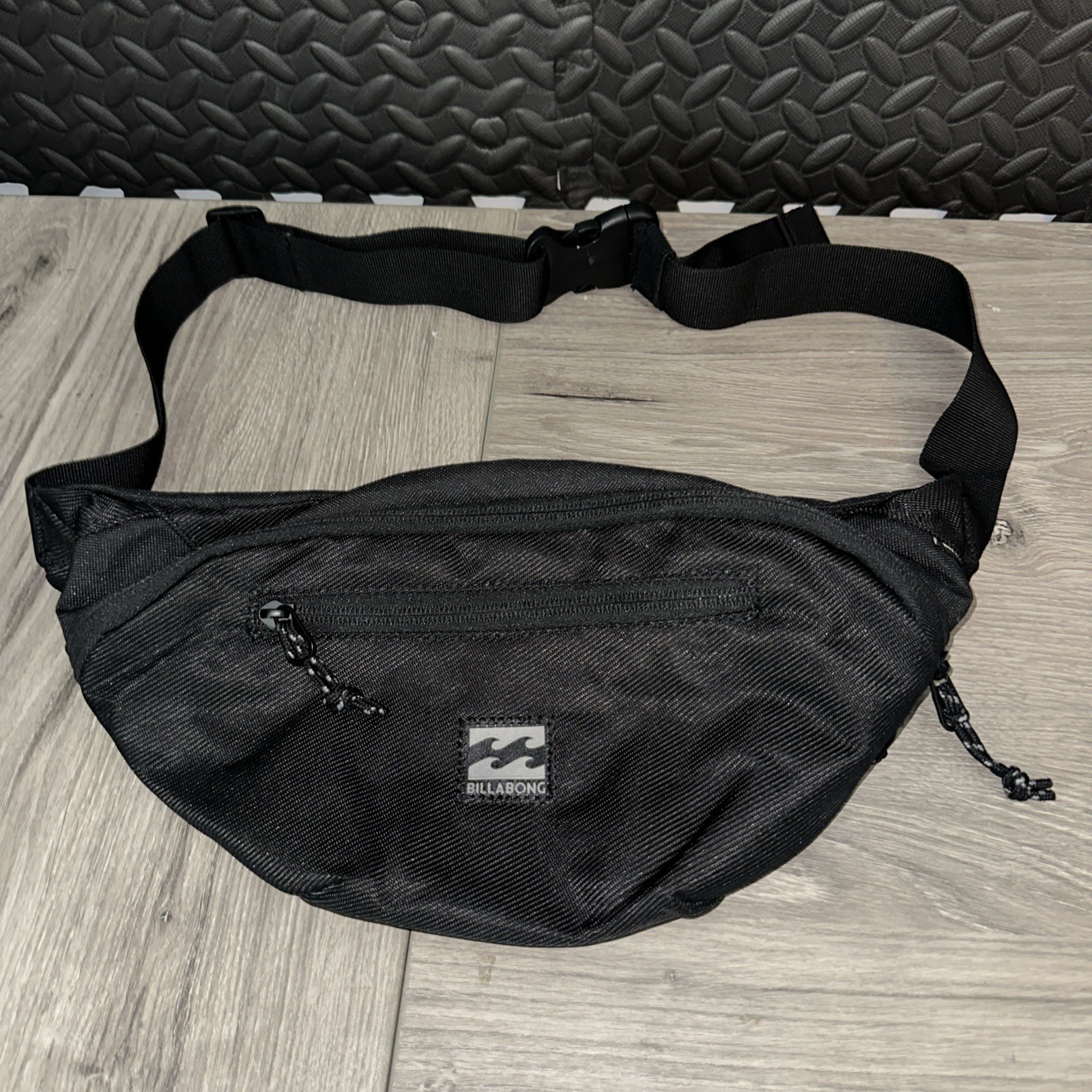 Billabong Waist Pack – Sleek Black Fanny Pack/Bum Bag/Crossbody
