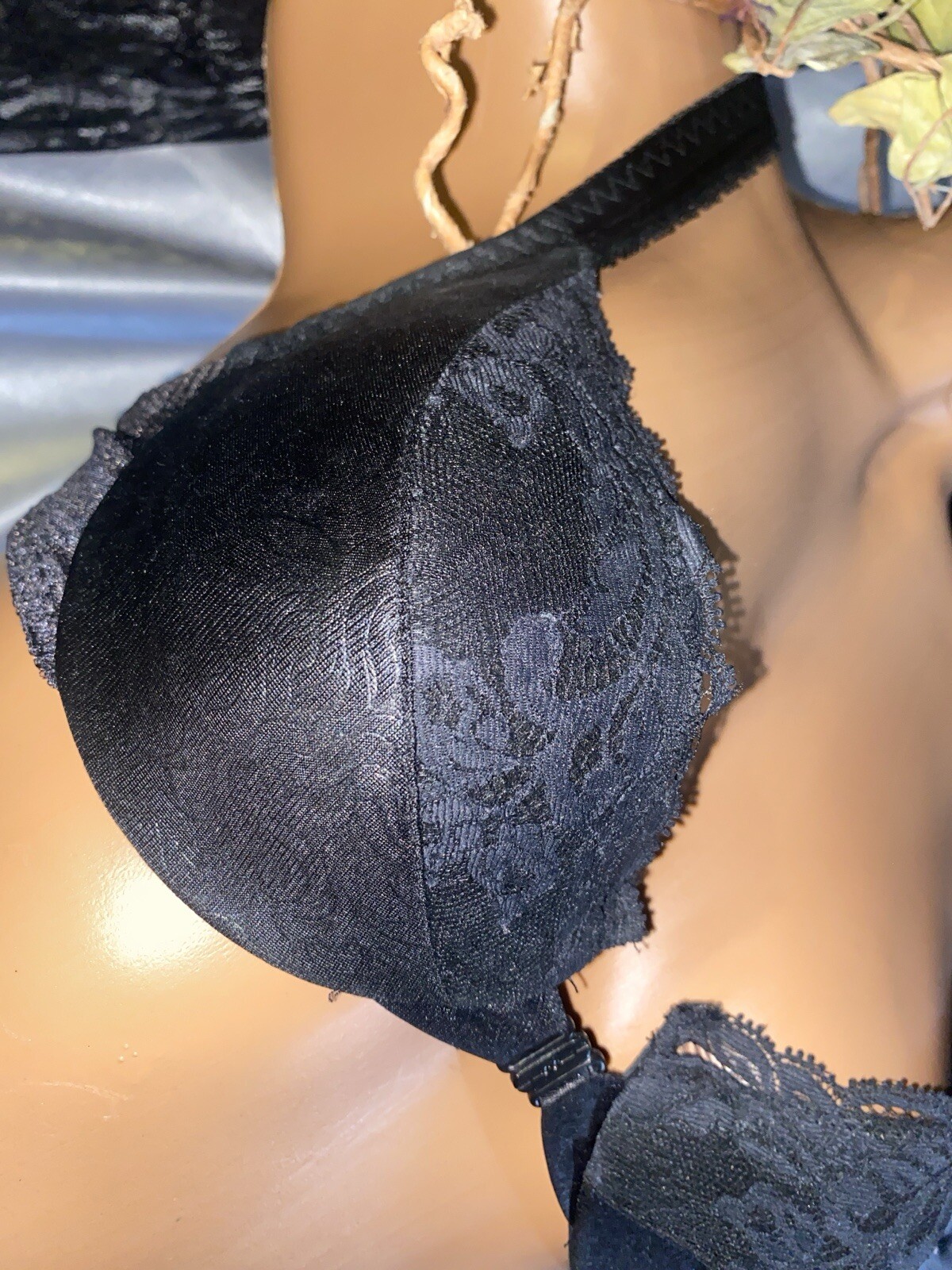 VTG 80’S GOLD LABEL USA VICTORIA’S SECRET BRA LACY CLIP FRONT DEMI SHINY DEMURE