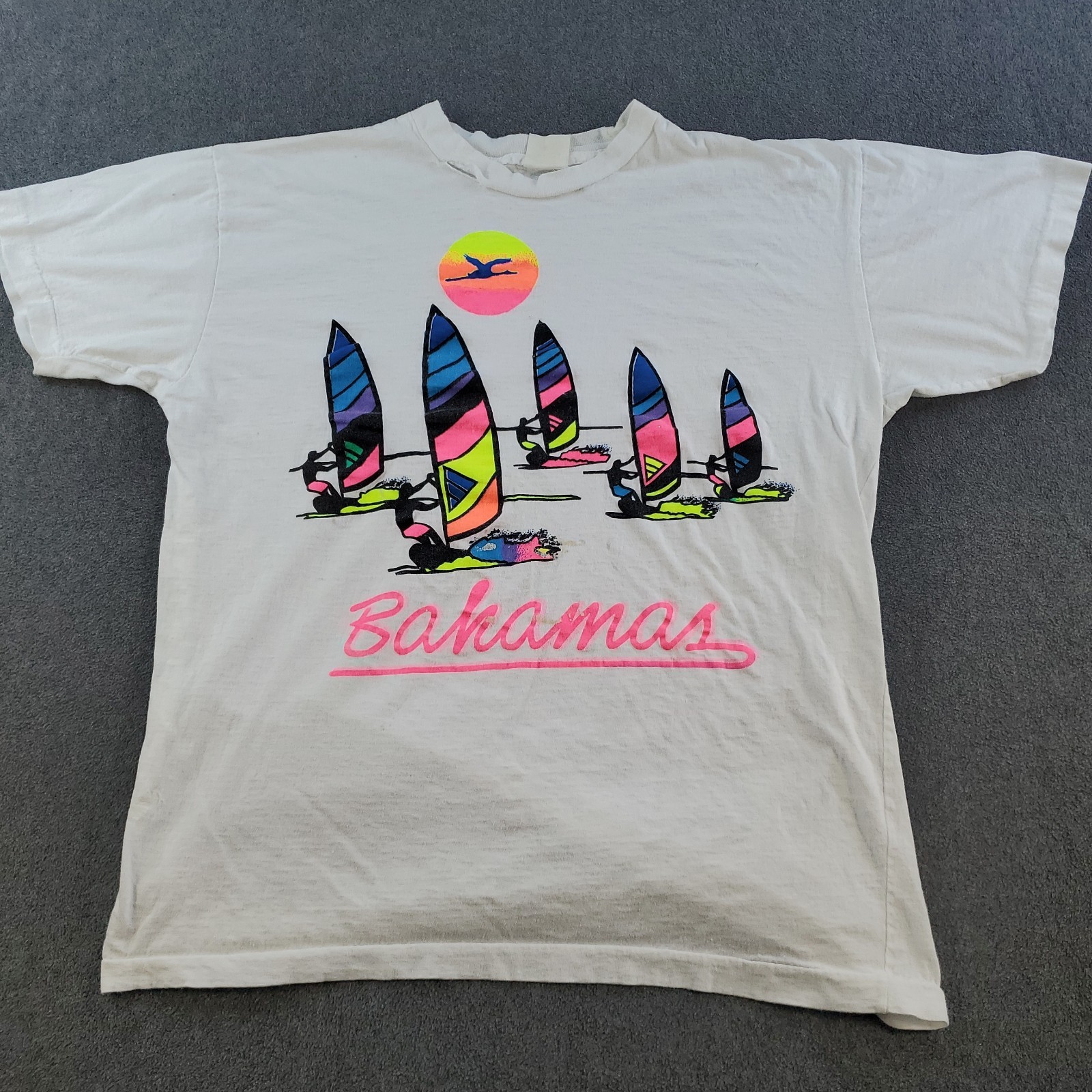 Vintage Bahamas Graphic Print T-Shirt Single Stitch Mens Size Large White