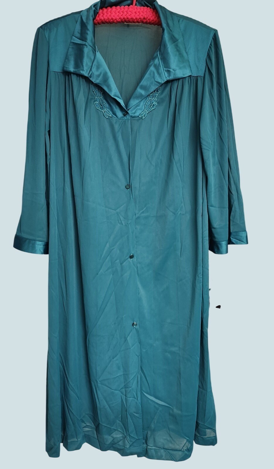 Vanity Fair Robe Housecoat Women’s L Large Nylon Button Front Teal Blue Applique