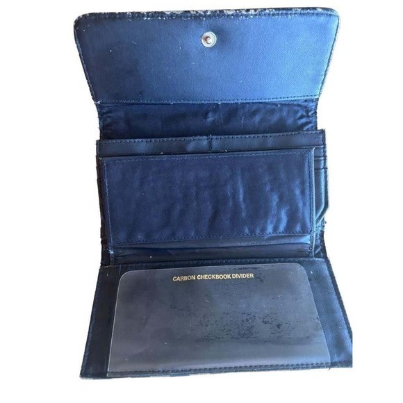Vintage Wear Collection Striped Checkbook wallet