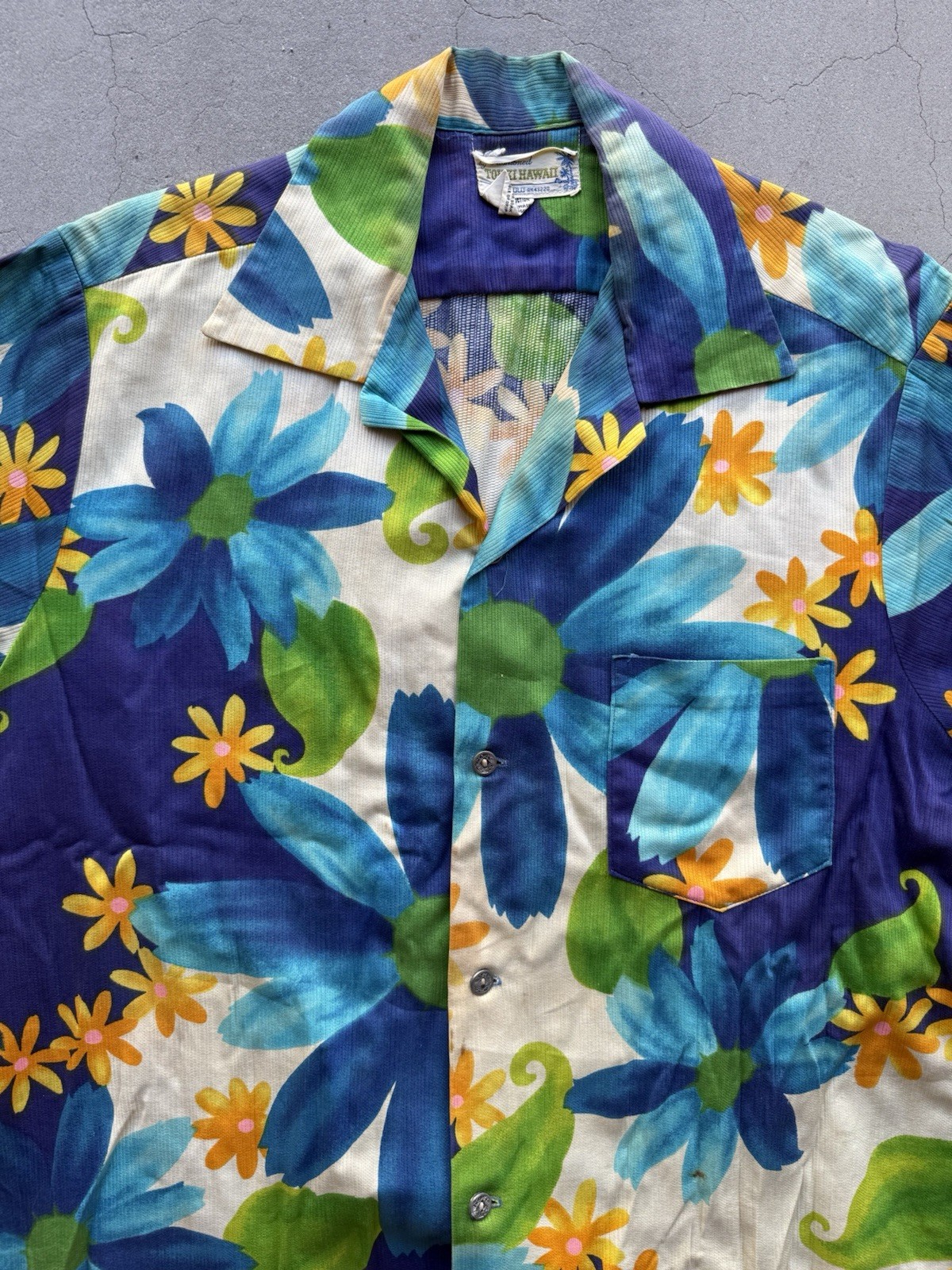 Tohki Hawaii Vintage 1960s Floral Pattern Tiki Aloha Shirt Button Up L/XL