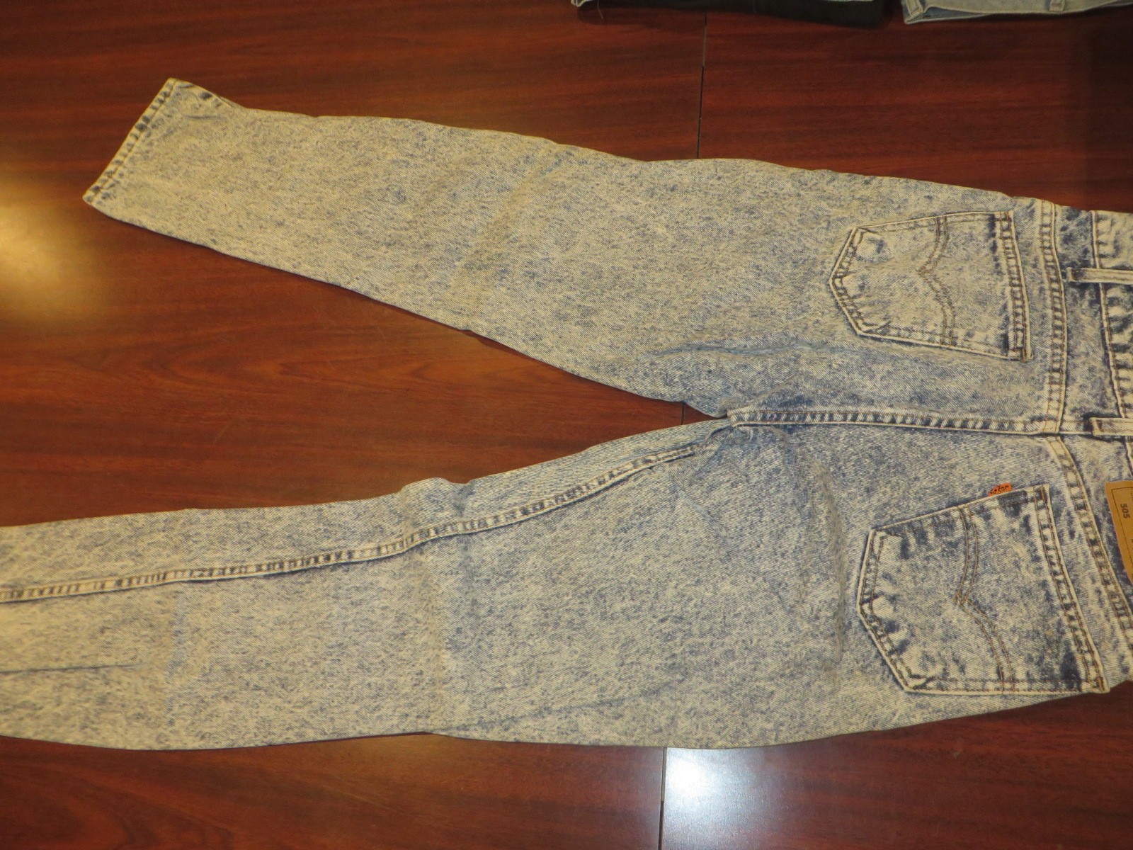 VINTAGE APPAREL DENIM JEANS LEVIS 505 SIZE 31-30