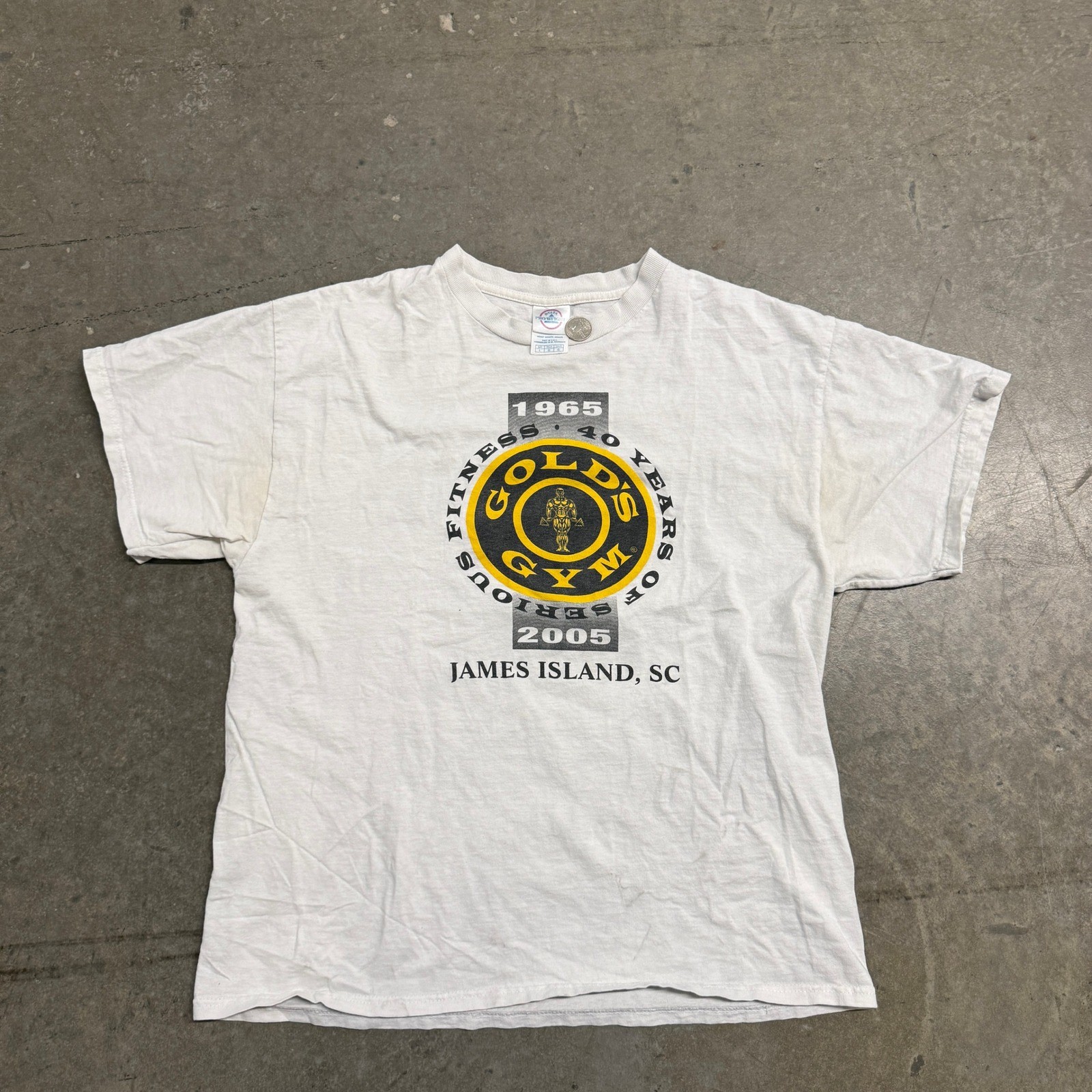 Vintage Golds Gym 40 Years Serious Fitness T-Shirt Mens Large White Delta 2005