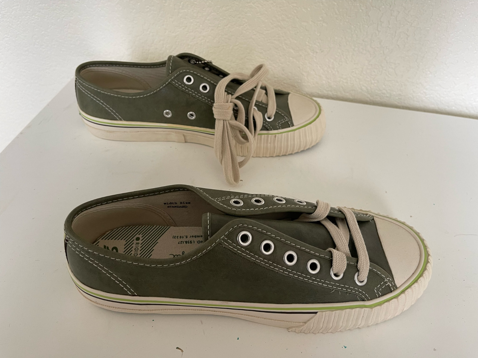Vintage PF Flyers Center Lo Reissue Sneakers Olive Green Size 8 ½