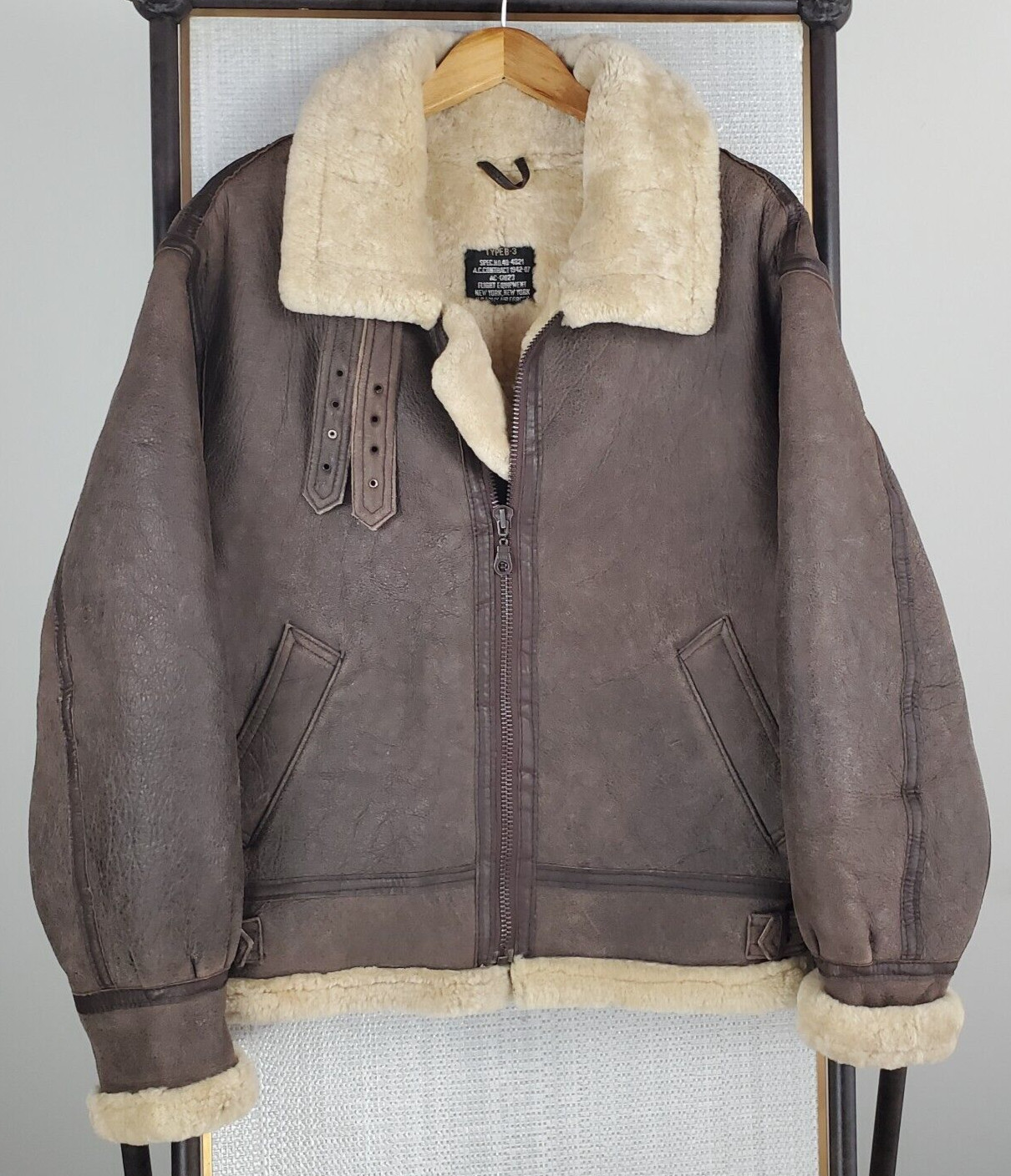 VTG FLIGHT EQUIPMENT Size Small B-3 Leather Shearling Flight Bomber Jacket NYC