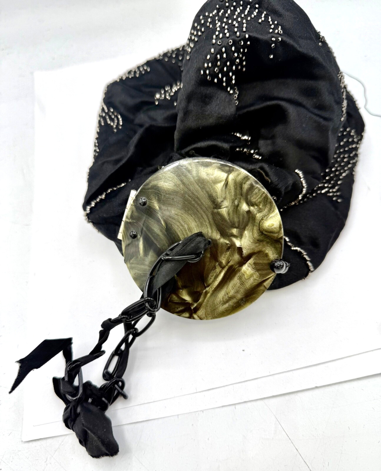 Black Evening Metal Bead Purse w/ Plastic Bakelite? Round Opening