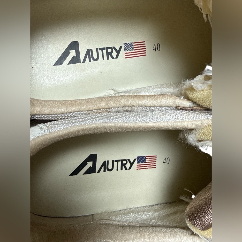 Autry Super Vintage Medalist White + Metallic Women’s Retro Tennis Shoes size 40