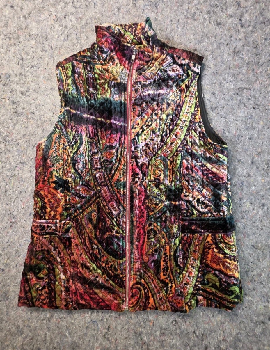 Vintage “Chico’s” Women’s Rayon/Silk Sleveless Vest Size 1,