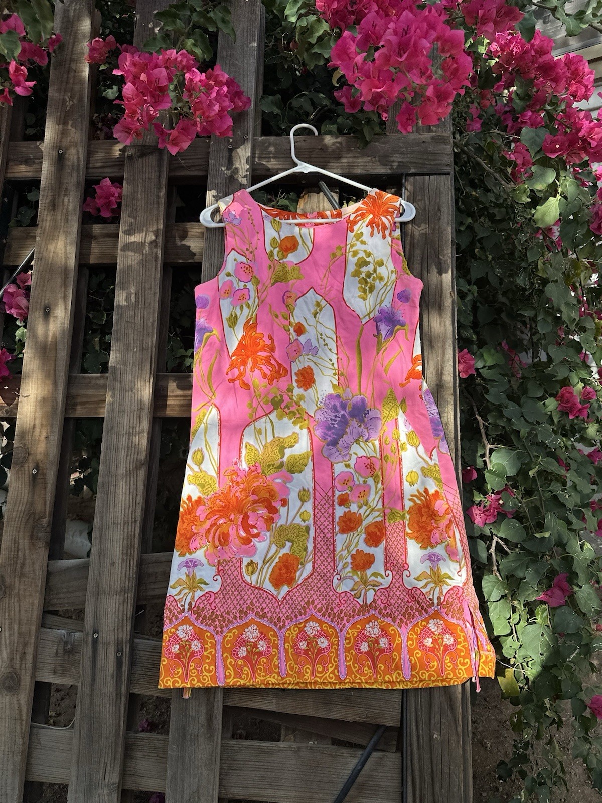 1960s Vintage Mod Go-go Dress Handmade Gorgeous Floral Shift Dress