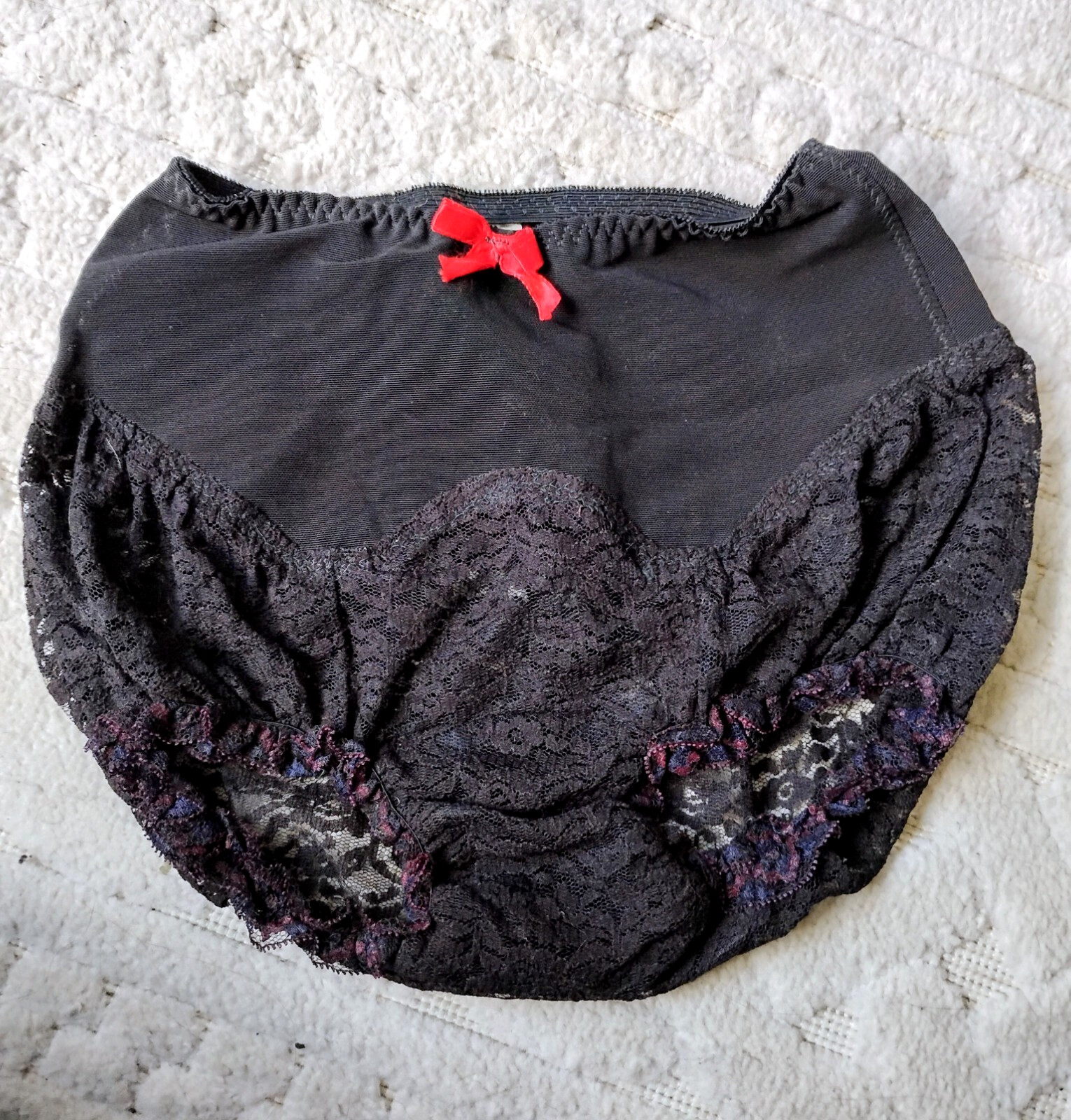 Vtg MISS HOLLYWOOD Black Lace Girdle Panties Red Statin Bow Pinup Lingerie sz s