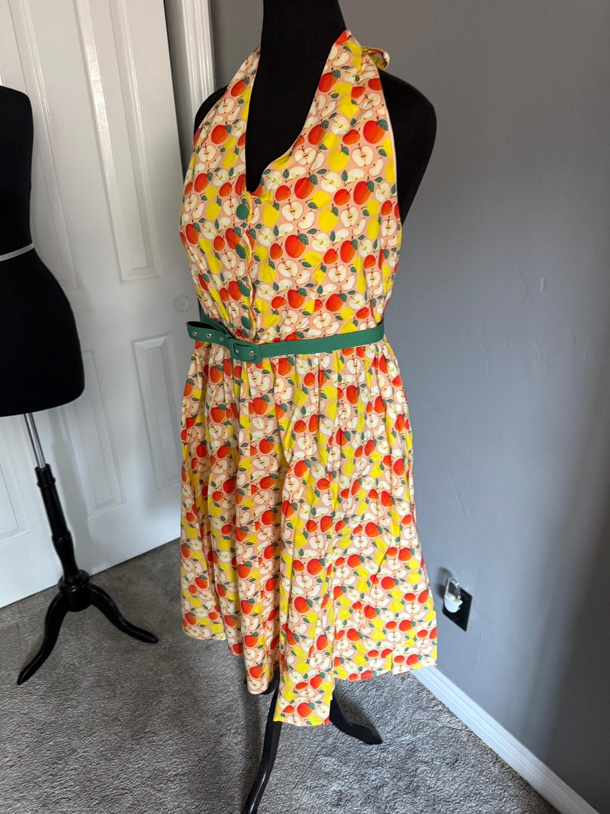 Unique Vintage 1950s Yellow & Red Apple Print Halter Swing Dress Womens Size L