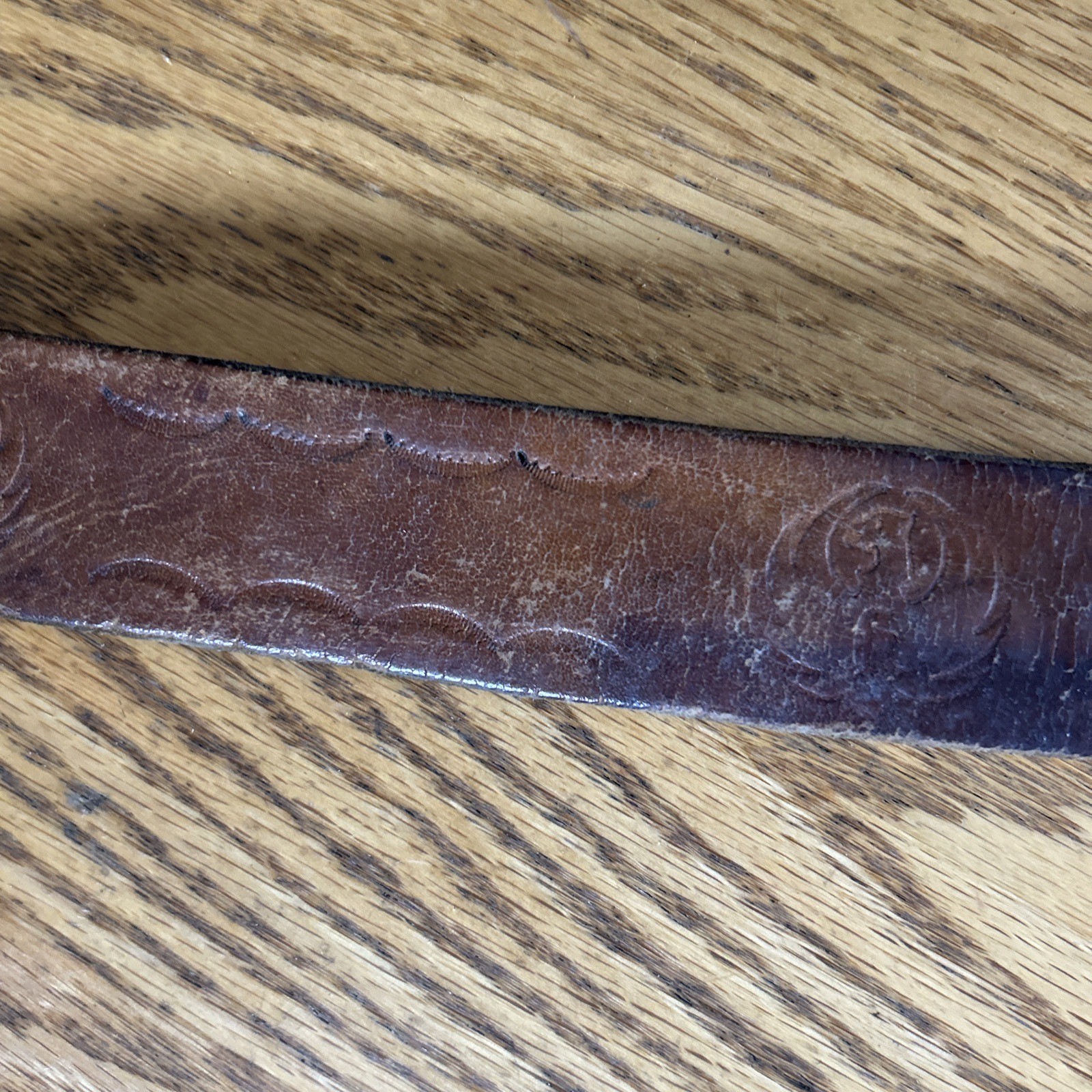Vintage Ruger Tooled Leather Belt Thrashed Western Style Snowmobile 41.5″ 70s-80