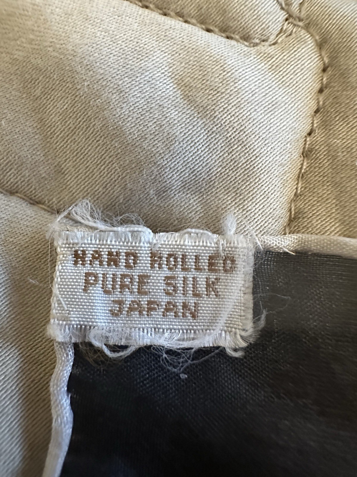 VTG 1950s 100% PURE SILK HAND ROLLED MADE IN JAPAN SCARF 44”X 16”