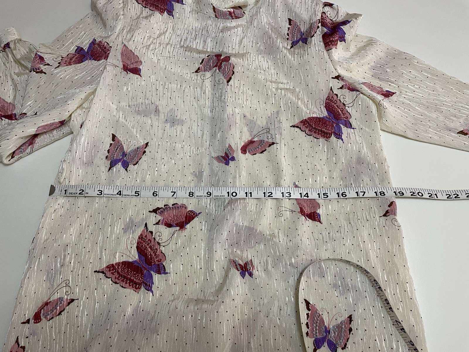 Vintage 1980s Elegant Asian Floating Butterfly Puff Shoulder Sheath Dress sm/md