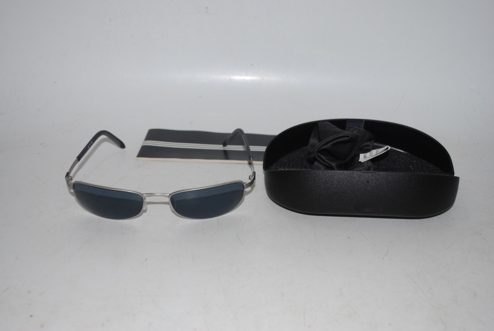 adidas 6051 P3S Rhodium Silver Sunglasses – Full Rim – Used – Good Condition