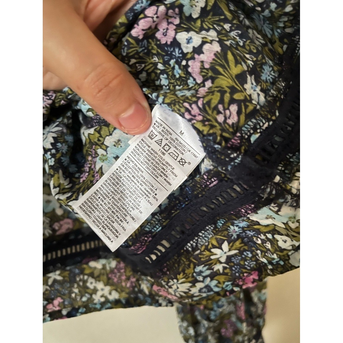 Old Navy Cottagecore boho Floral feminine 100% cotton Blouse size M
