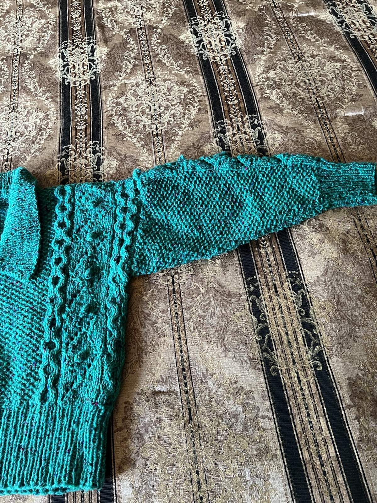 Hand knit Vintage Sweater Green Flecks Of Color Collar Thick Wool Blend M