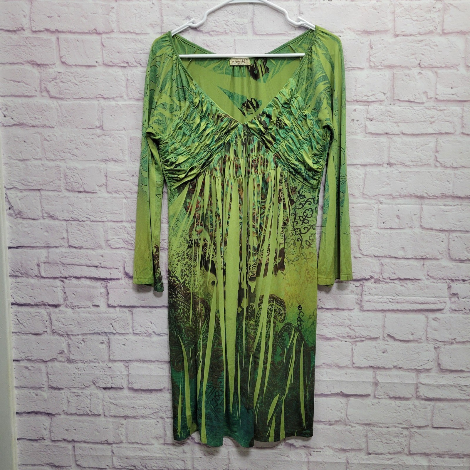 One World Boho Green Tropical V-Neck Mini Dress M Smocked Fairycore Whimsigoth