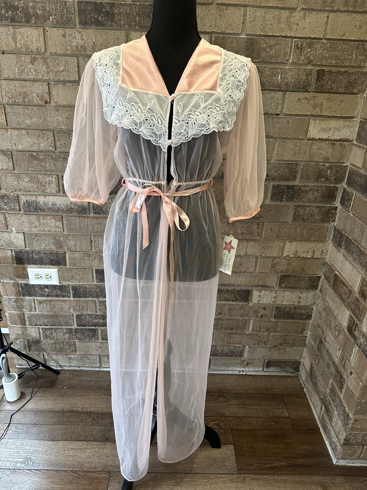Vintage NEW Sheer Peignoir Robe Pale Pink 3/4 Sleeves Nylon Lace Large 090107