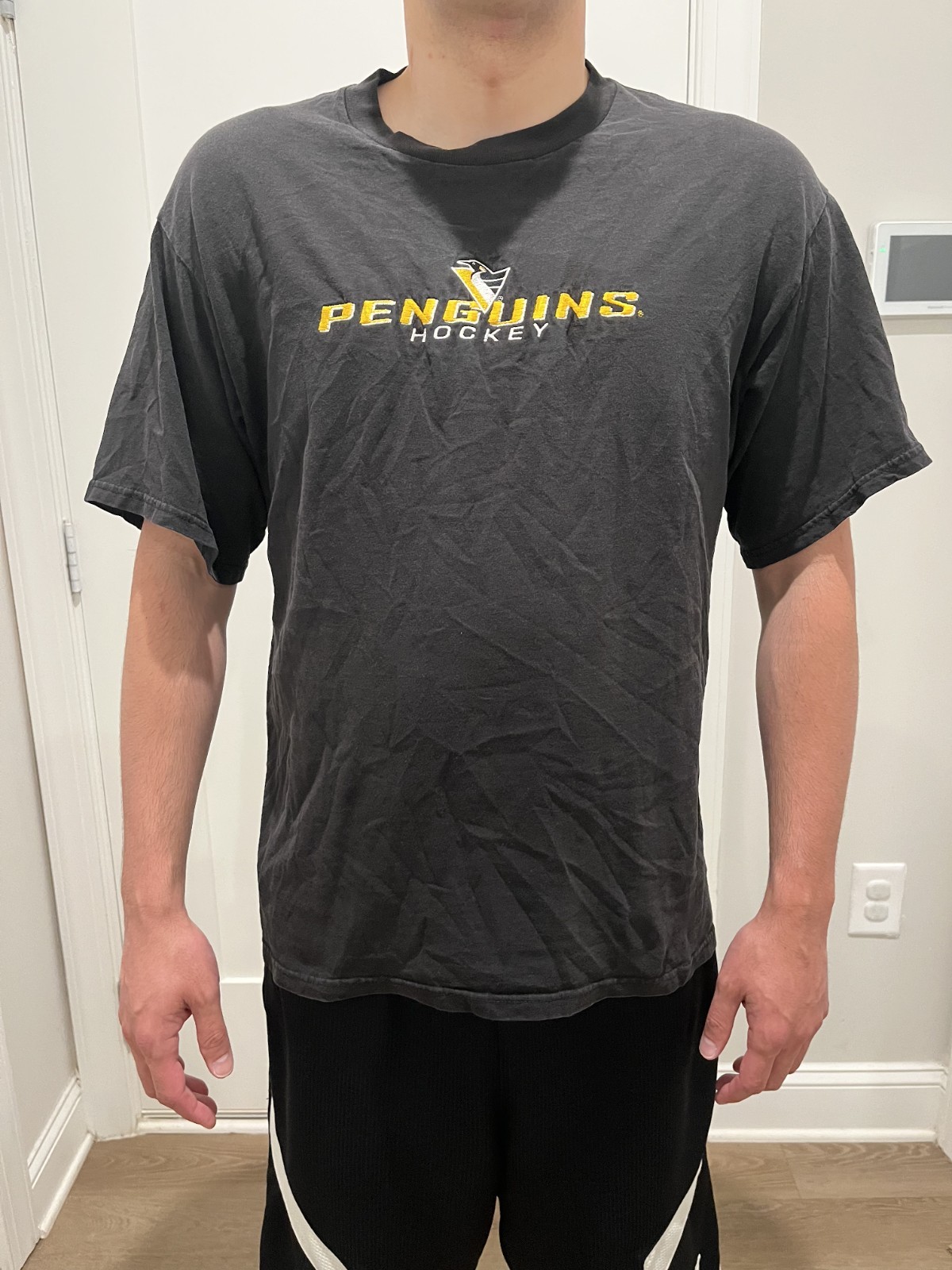 VTG 90s Y2K Pittsburg Penguins Lee Sport Blk T-Shirt L Embroidered Faded Heavy