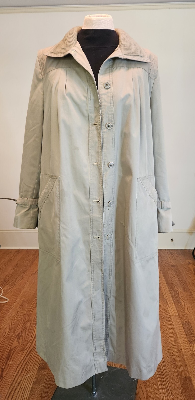 Vintage 1960’s Coatworks by Jerold trench coat, Sz 11/12