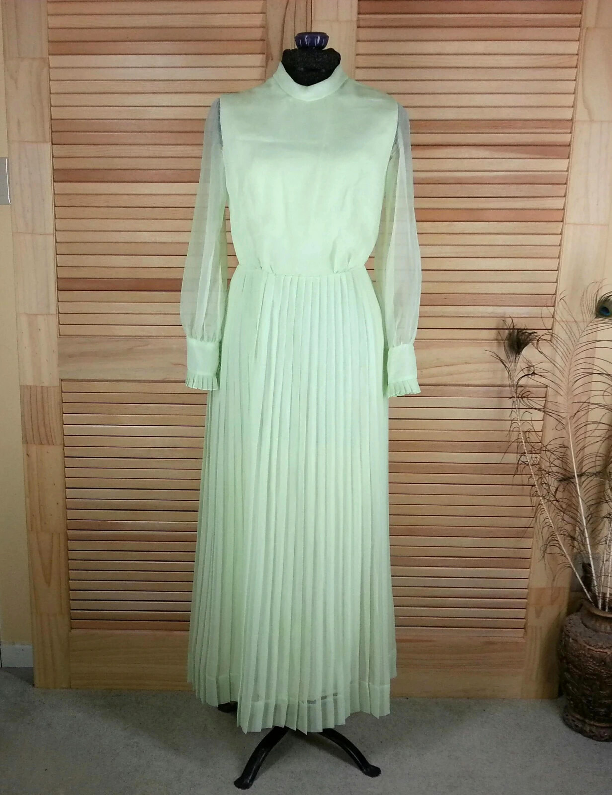 Vintage mint green crystal pleats maxi dress Hong Kong Small Medium