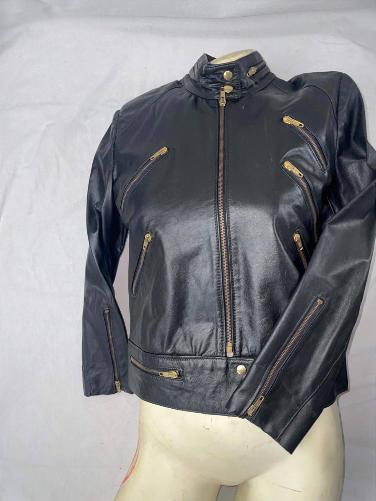VTG 80S WOMENS 11/12 SMALL BLACK LEATHER CRAZY ZIPPER CAFE RACER BEAT IT JACKET
