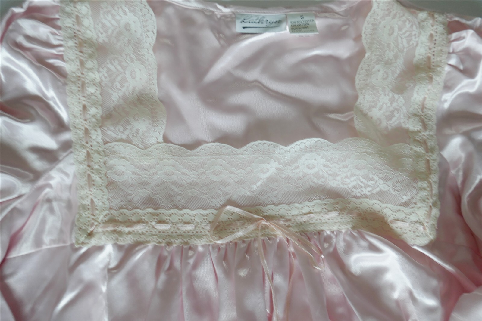 VTG NWT Kathryn Pink Satin LS Long Nightgown Women S Poly/Cotton LACE Ruffle