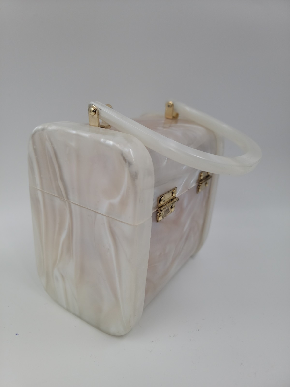 Vintage Lucite Stylecraft Pearlized Box Purse 6” (w) X 4” (d) X 6” (h)