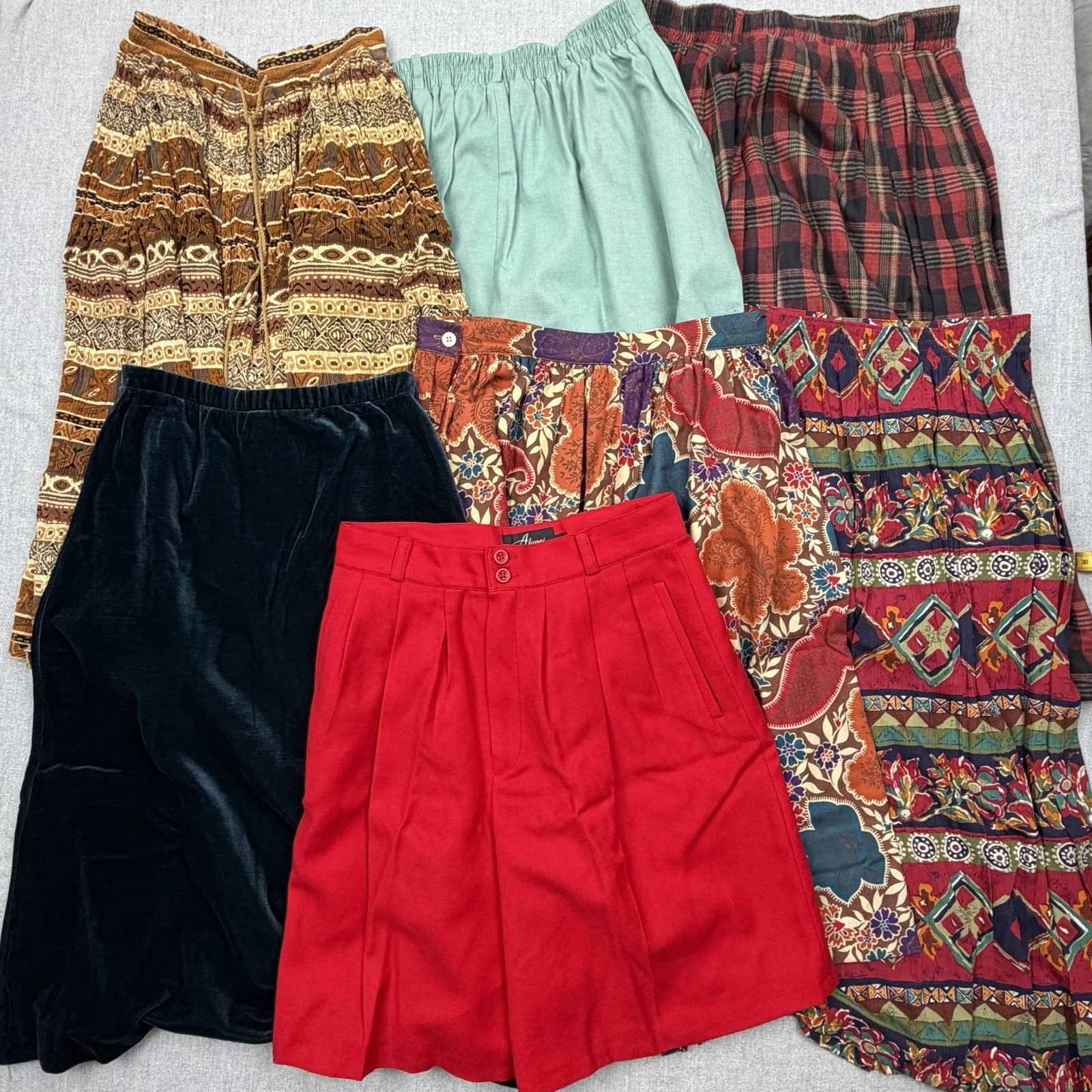 Vintage Womens Bottoms Lot 7 Pc Skirts Shorts Reseller Bundle 80s 90s Midi