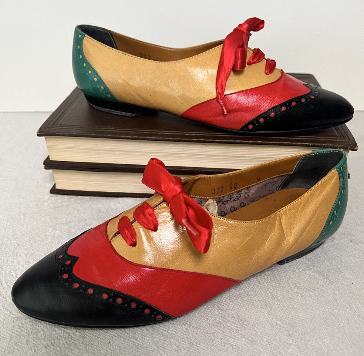 Vintage 1980s Nina From Spain Oxford Leather Shoes Flats Color Block 7 N Women’s