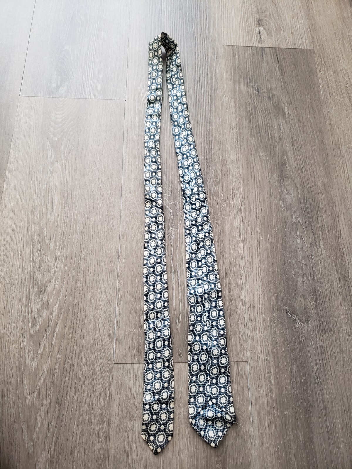 VTG 60s Joske’s Texas Multicolor Print Skinny Tie Necktie 2.25″W 53″L READ