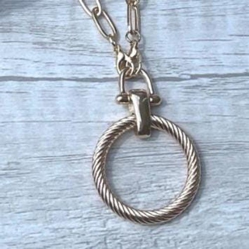 Modern 18kt Gold Plated Paperclip Chain with Twisted Circle Pendant